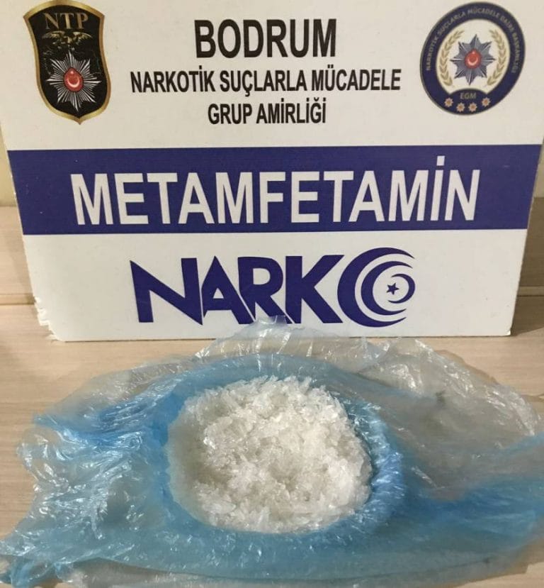 Yine Metamfetamin, Yine Bodrum!