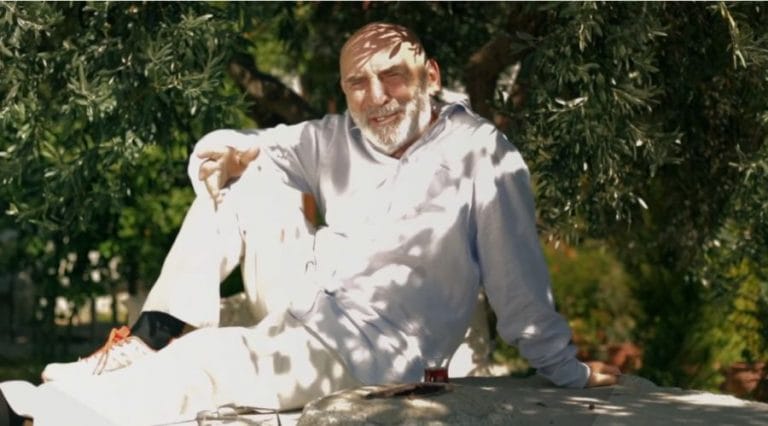 Tuncel Kurtiz’den Zeytin Mesajı Var