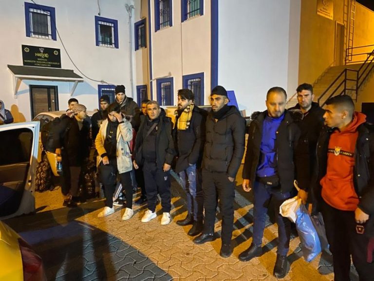 Göçmen Kaçakçılarına Suç Üstü