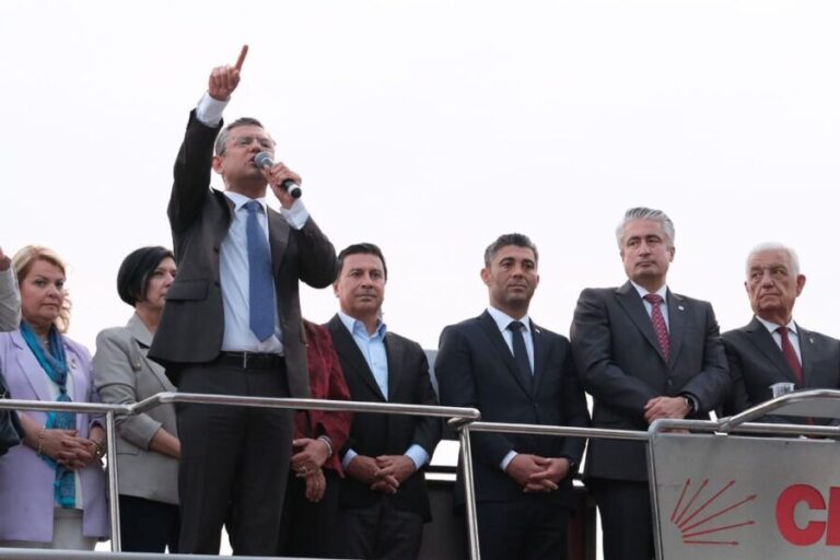 Özgür Özel Muğla Turunu Tamamladı