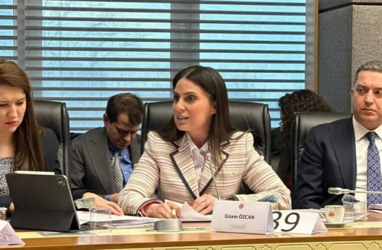 Özcan, “Emekli İkramiyeleri Artmıyor, Azalıyor!”