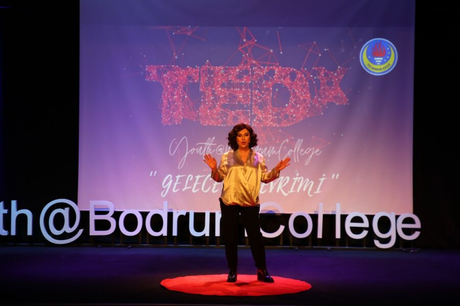 TEDxYouth@Bodrum Konferansında ‘Geleceğin Evrimi’ Konuşuldu