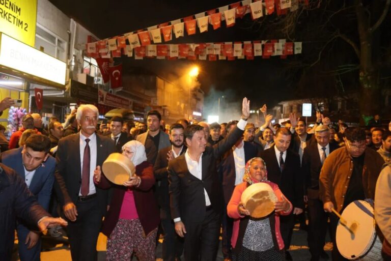 Aras, Ula’da Halk Buluşması Gerçekleştirdi