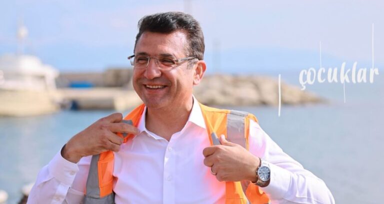 Müsaadenizle Çocuklar, İş Başa Düştü!