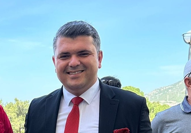 Belediye Meclis Üyesi Veysel Kıy istifa etti