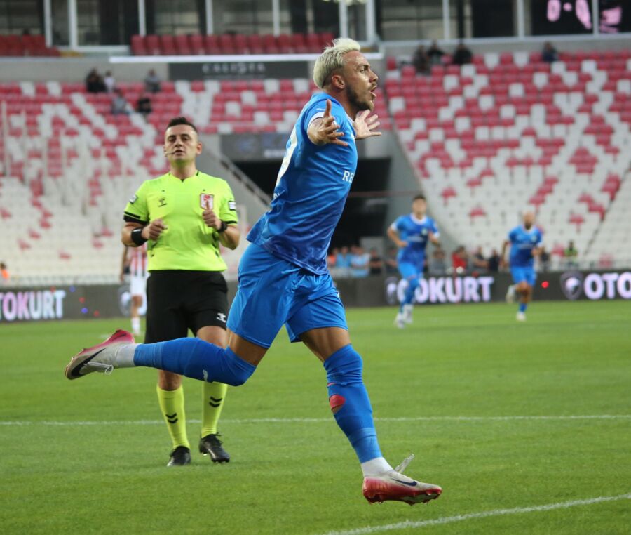 Sipay Bodrum FK, Sivas deplasmanından 1 puanla dönüyor