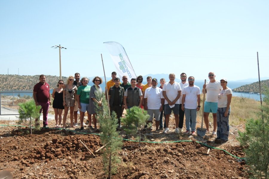 Çökertme’de 30 Ağustos Coşkusu, Fidanla Taçlandı