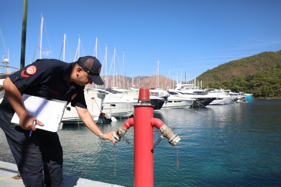 Büyükşehir’den Yangın Riskine Karşı Marinalarda Denetim