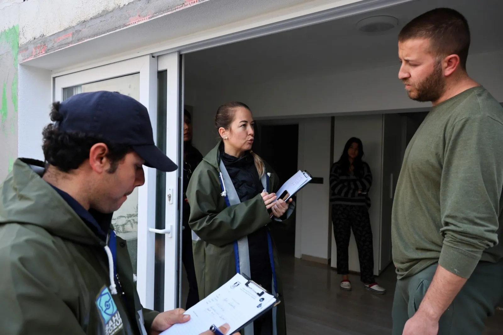bodrum belediyesi belediye ekiplerinden siddetli yagislara karsi yogun mesai 16
