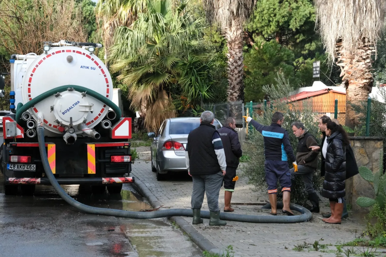 bodrum belediyesi belediye ekiplerinden siddetli yagislara karsi yogun mesai 5