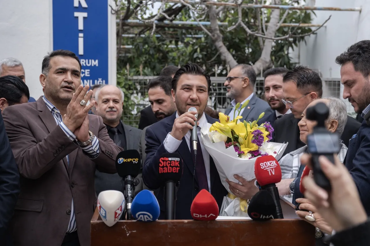 AK Parti Bodrum’da Yeni Dönem Başladı: Seha Ergene Görevi Devraldı