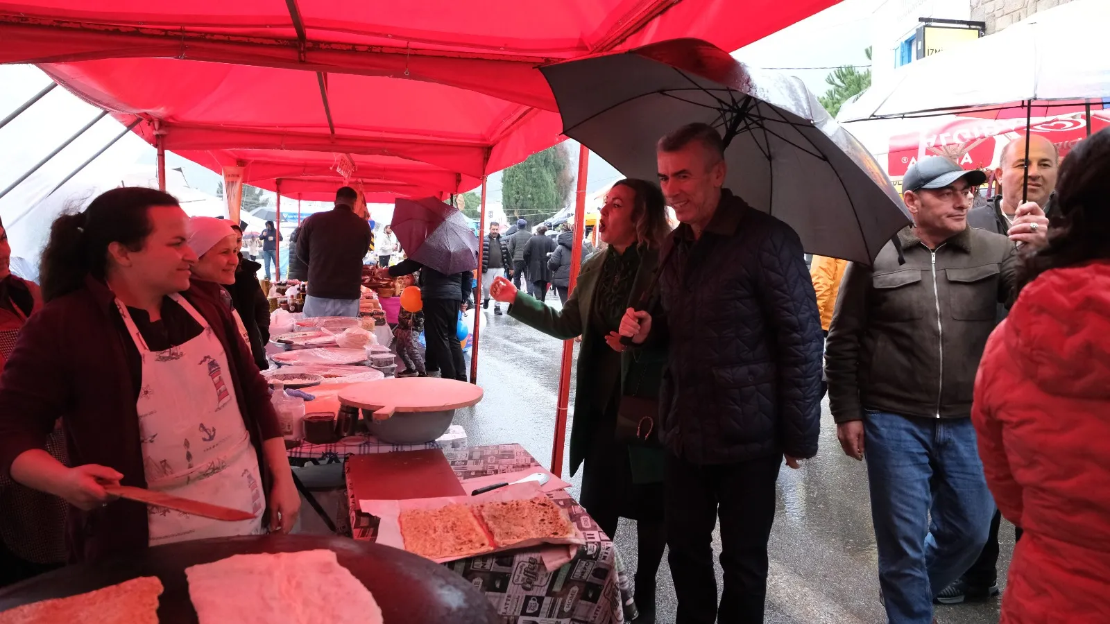 Bodrum Aci Ot Festivali Basladi Yagmura Ragmen Yogun Ilgi 5