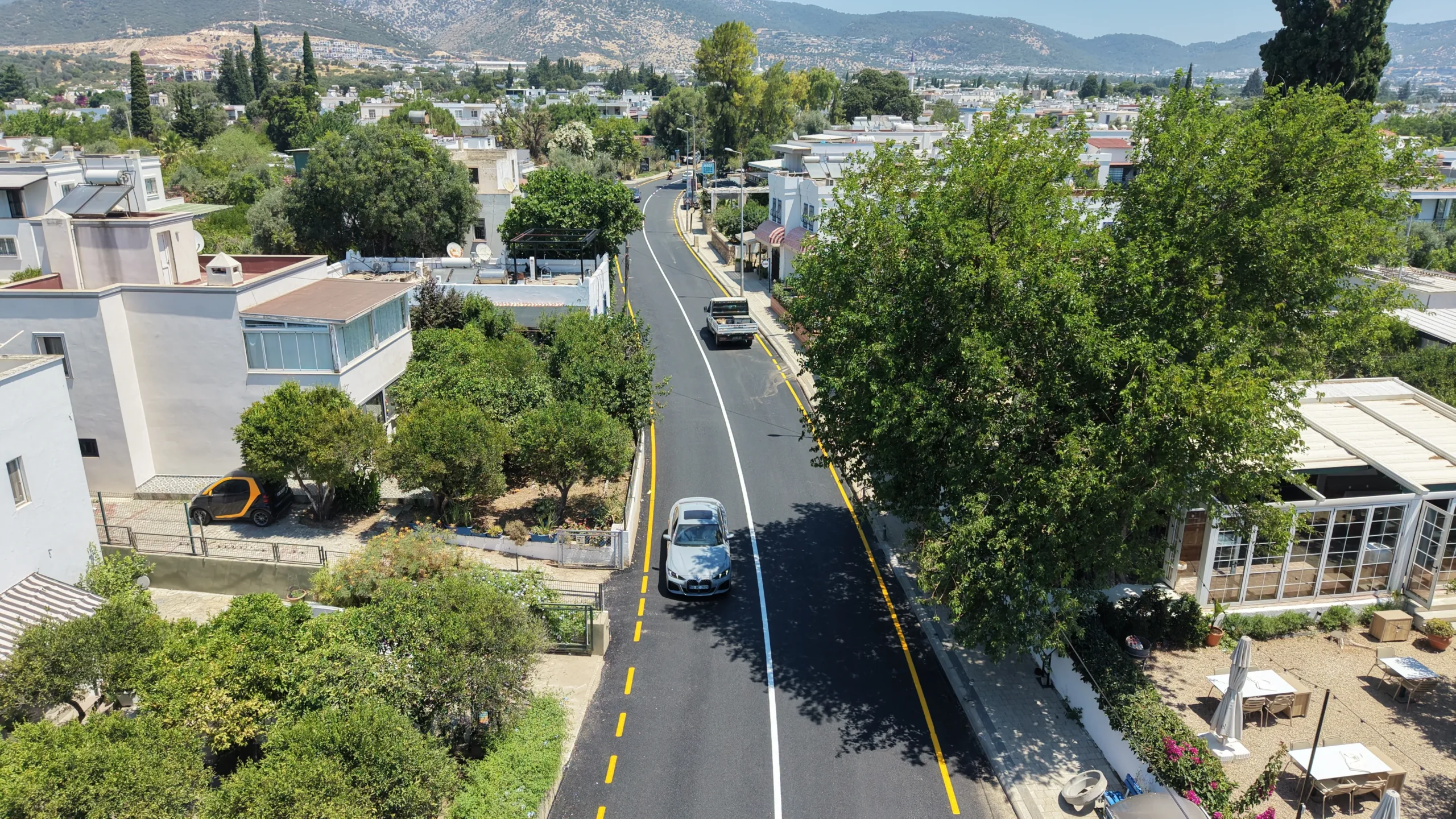 Bodrum'da Yollar Yenileniyor: Altyapısı Biten Mahallelerde Sıcak Asfalt Dönemi 1 Bitez Ataturk Bulvari Koyici3 scaled