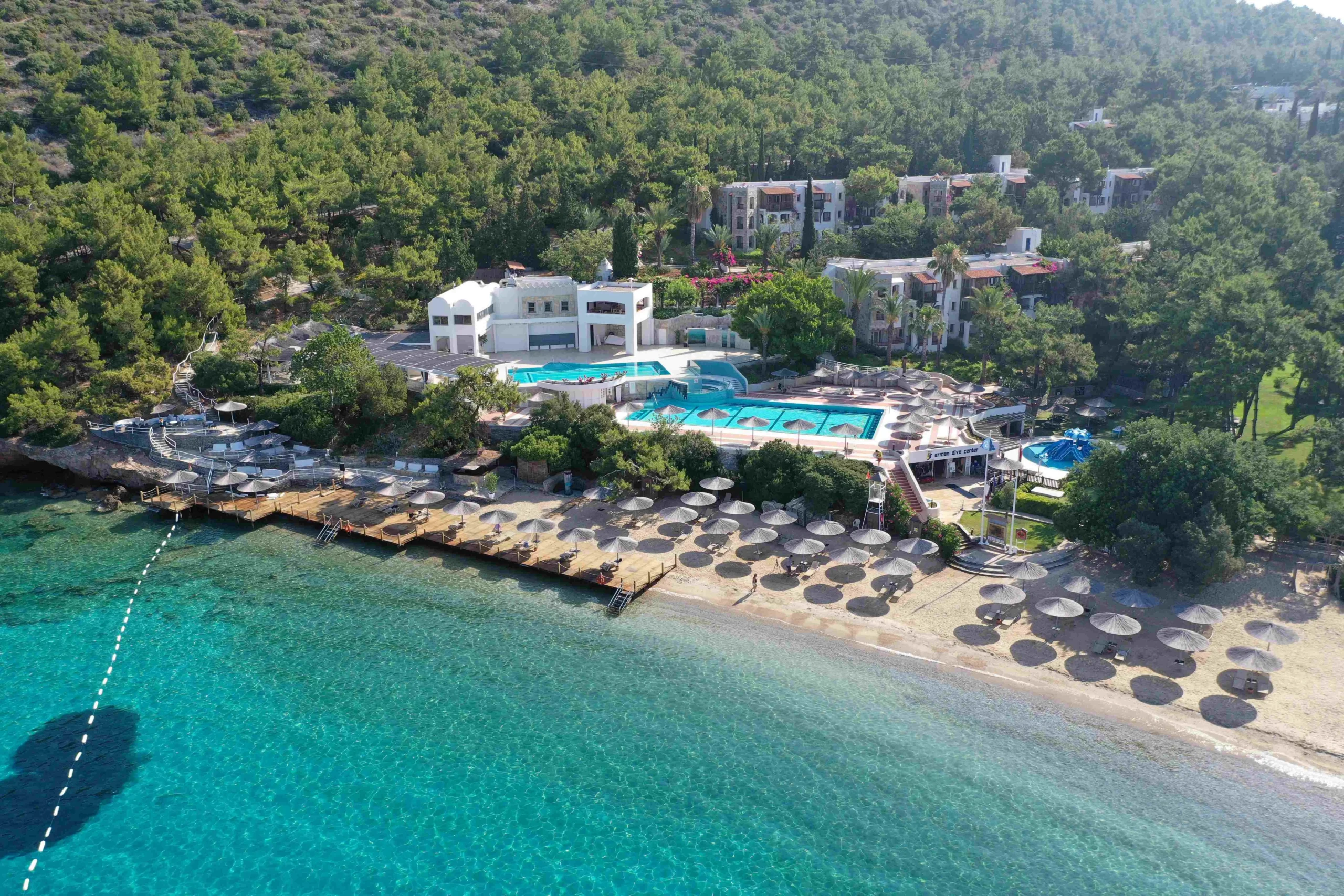Şura Gürel’in ‘STRATA’ Sergisi Hapimag Sea Garden’da Açılıyor