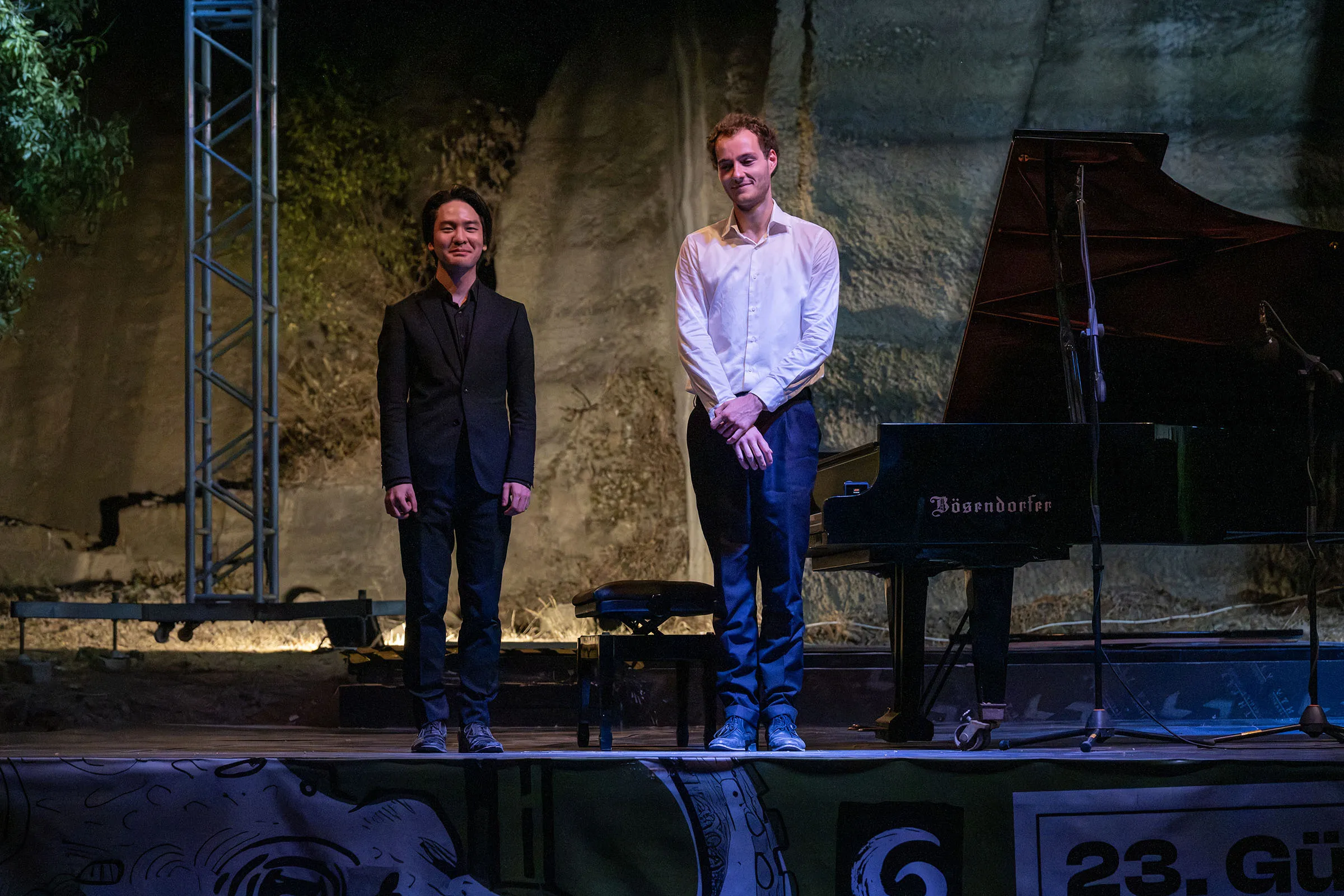 Gümüşlük Müzik Festivali’nde Piyano Şöleni: Szaniszló ve Kuroda Ayakta Alkışlandı
