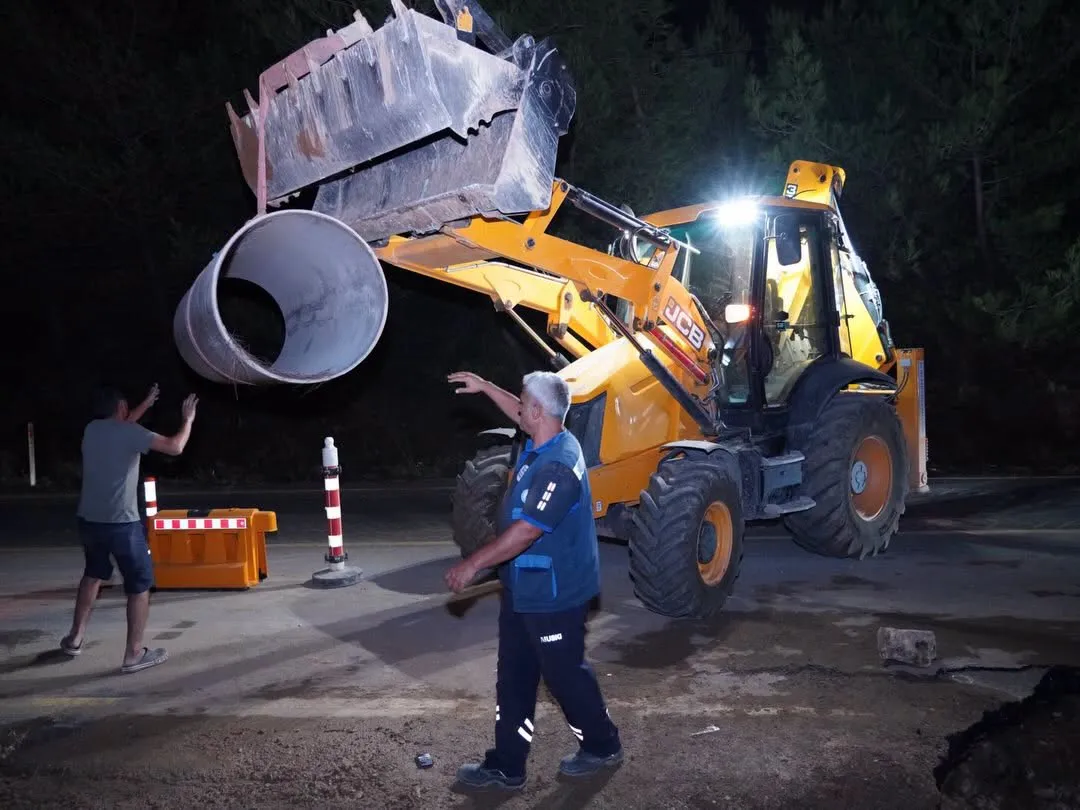 Bodrum'u Yine Susuz Bıraktılar: Gölköy'deki Patlağın Altından 'İş Makinesi' Çıktı! 1 MUSKI bodrum
