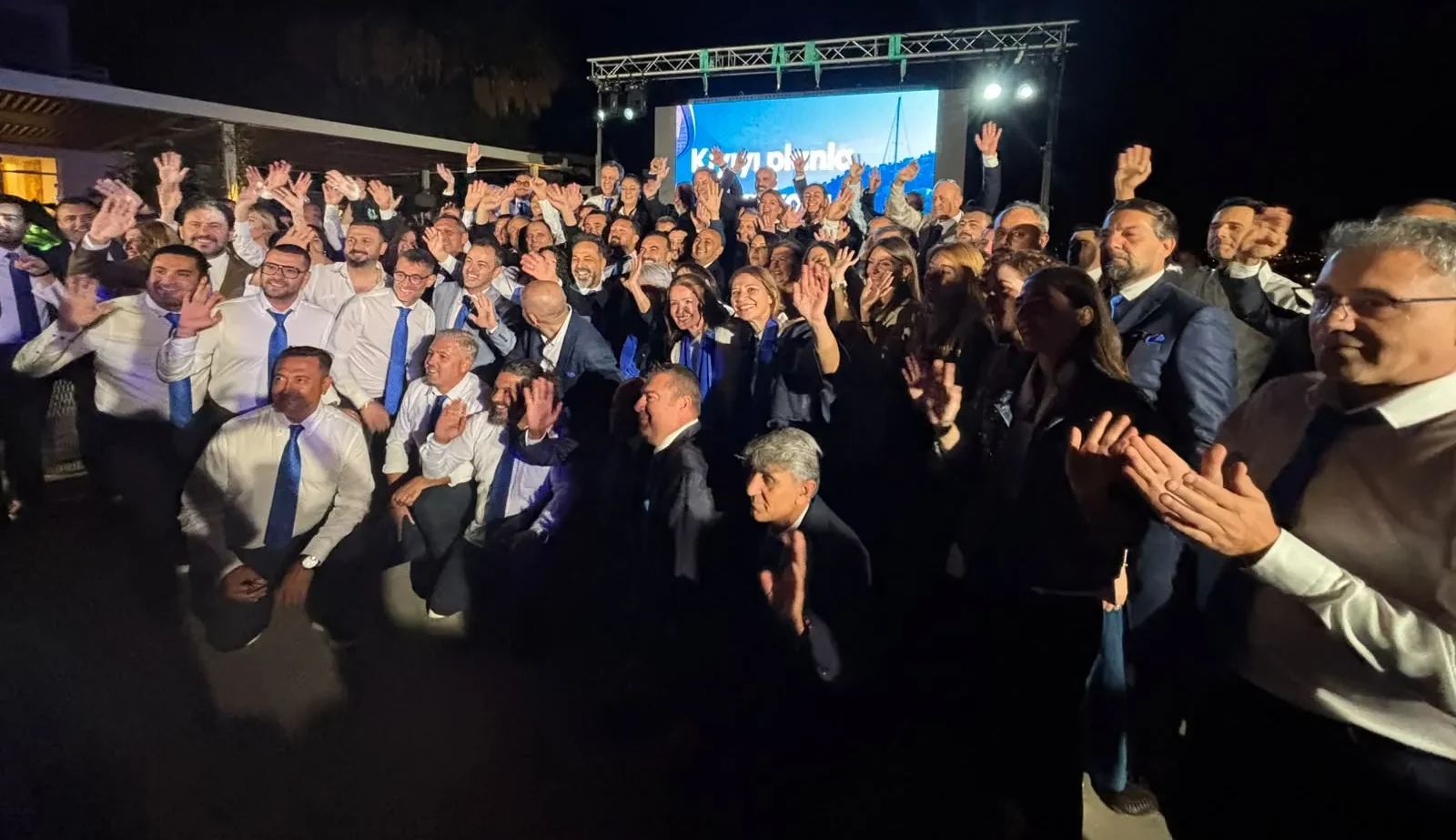 Erdem Ağan sahaya kadrosuyla çıktı: Mavi Ekip’in masasında hangi projeler var?