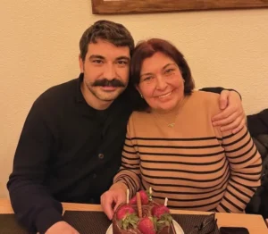 Meclis Üyeliği Düşen Niyazi Atare İçin Anneden Buruk Mesaj!