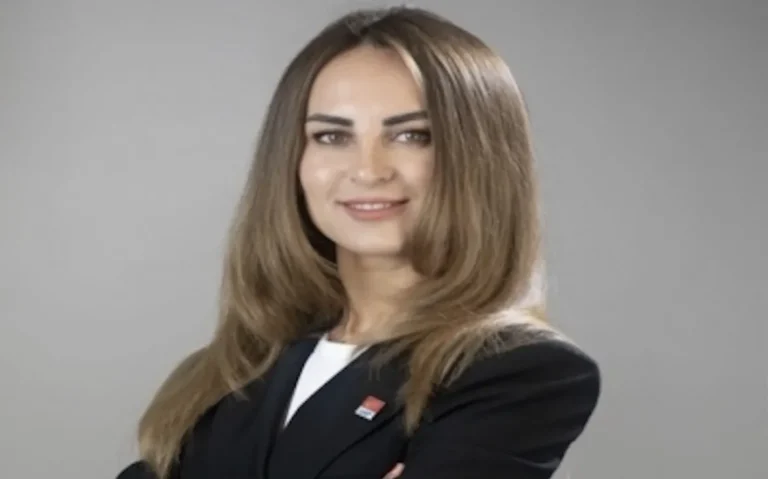 Asuman Gülsoy CHP’den İstifa Etti