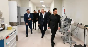 Bodrum Devlet Hastanesi’nde Vatandaşın Sesini Dinlediler:”Bina Yapmak Yetmez, Hizmetin Takipçisiyiz”